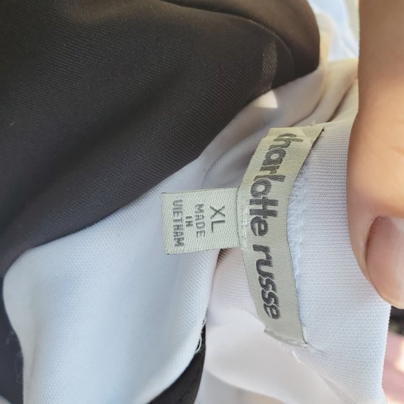 Sleeveless Structured Dress - Picture 3 of 3